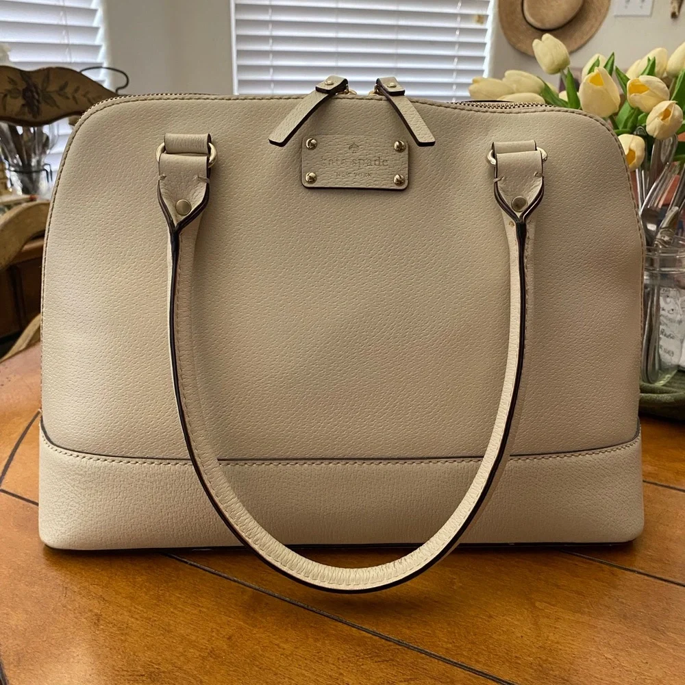kate spade large Wellesley top handle handbag 14x11x5-inches cream pink lining - Picture 1 of 11